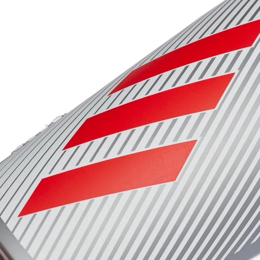 Imagen 2 de 3 de Canilleras adidas X Lite-PLATA/ROJO/BLANCO