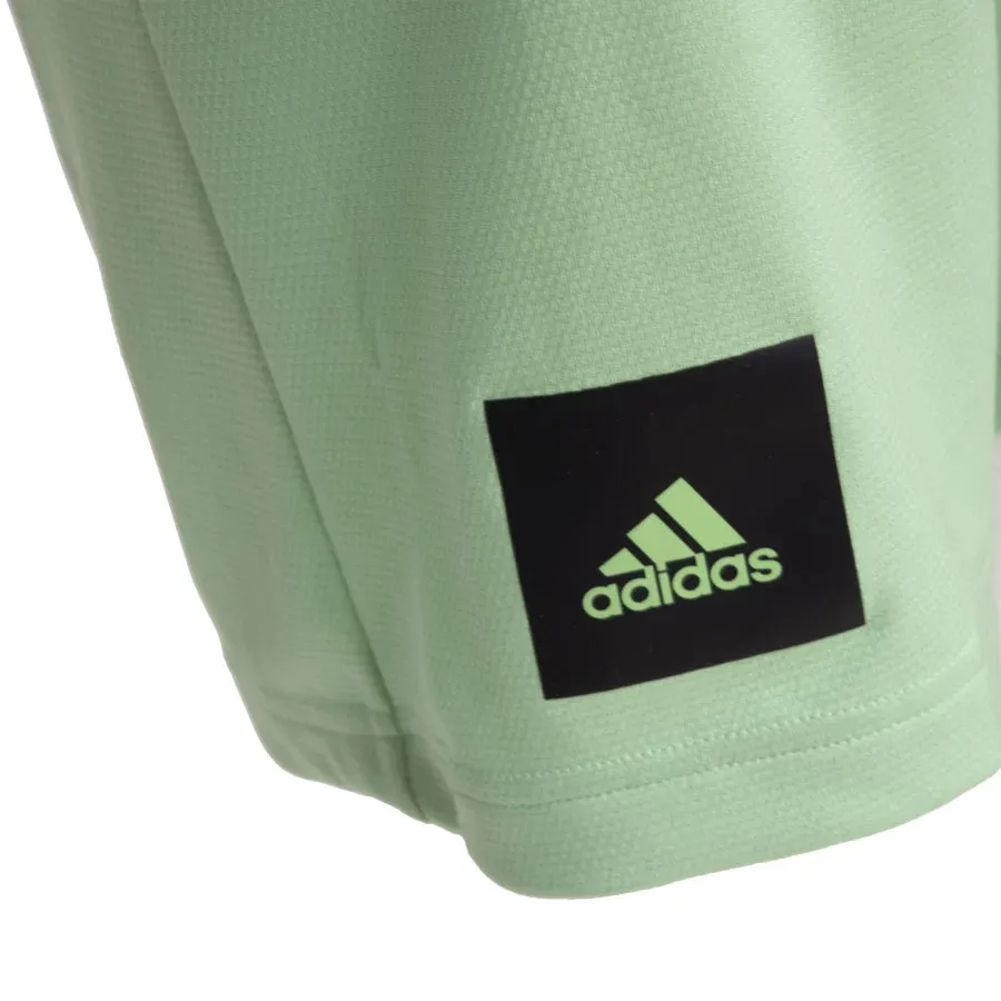 Imagen 4 de 5 de Shorts adidas Aeroready-VERDE/NEGRO