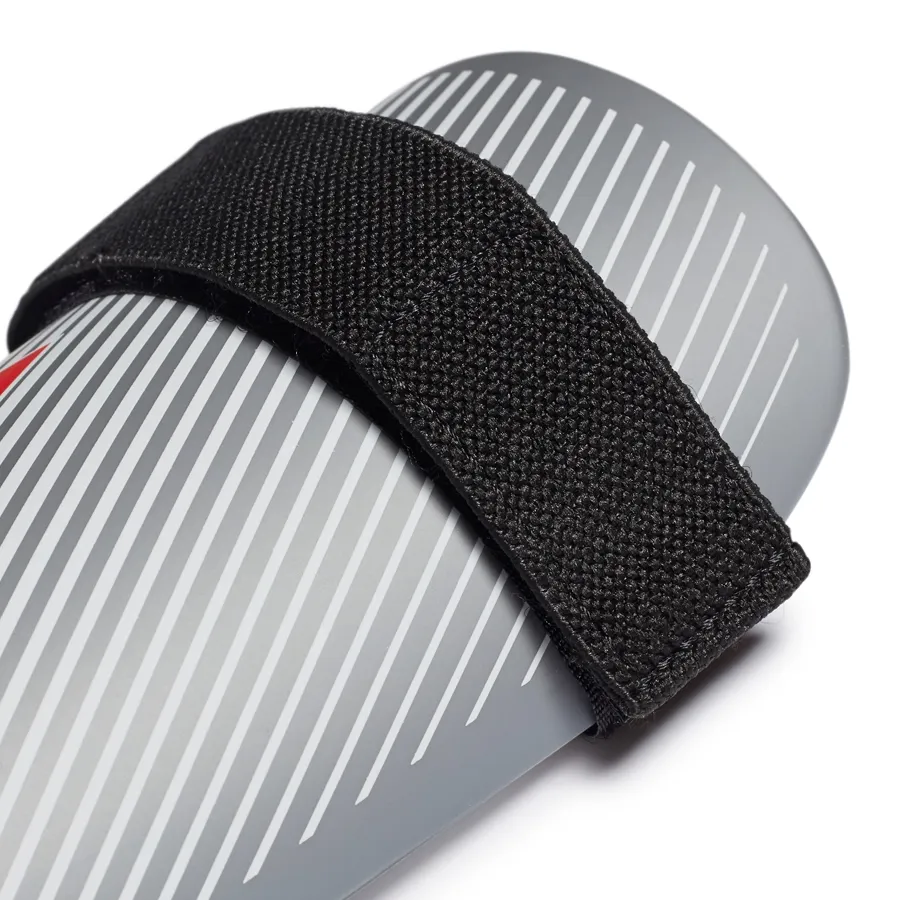 Imagen 1 de 3 de Canilleras adidas X Lite-PLATA/ROJO/BLANCO