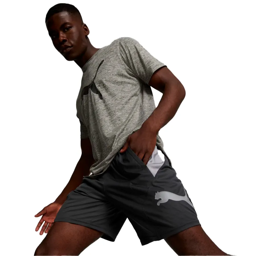 Imagen 2 de 6 de Shorts Puma Favourite Cat Knit 8"-NEGRO/GRAFITO