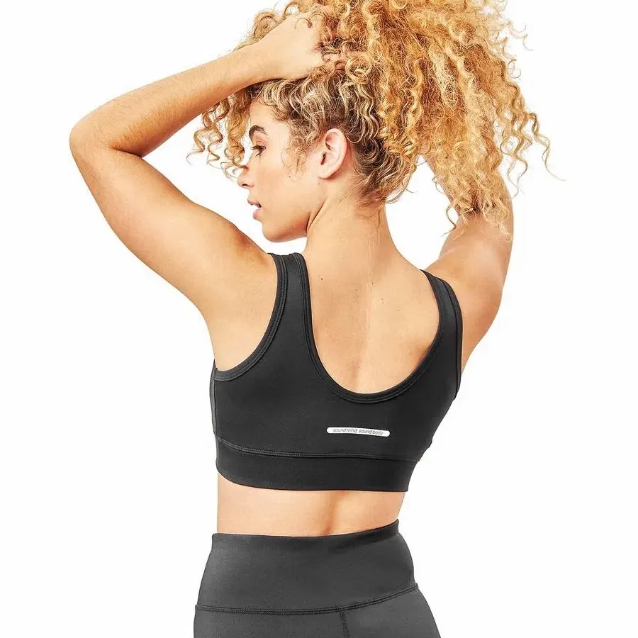 Imagen 1 de 4 de Top Asics Sound Mind-NEGRO