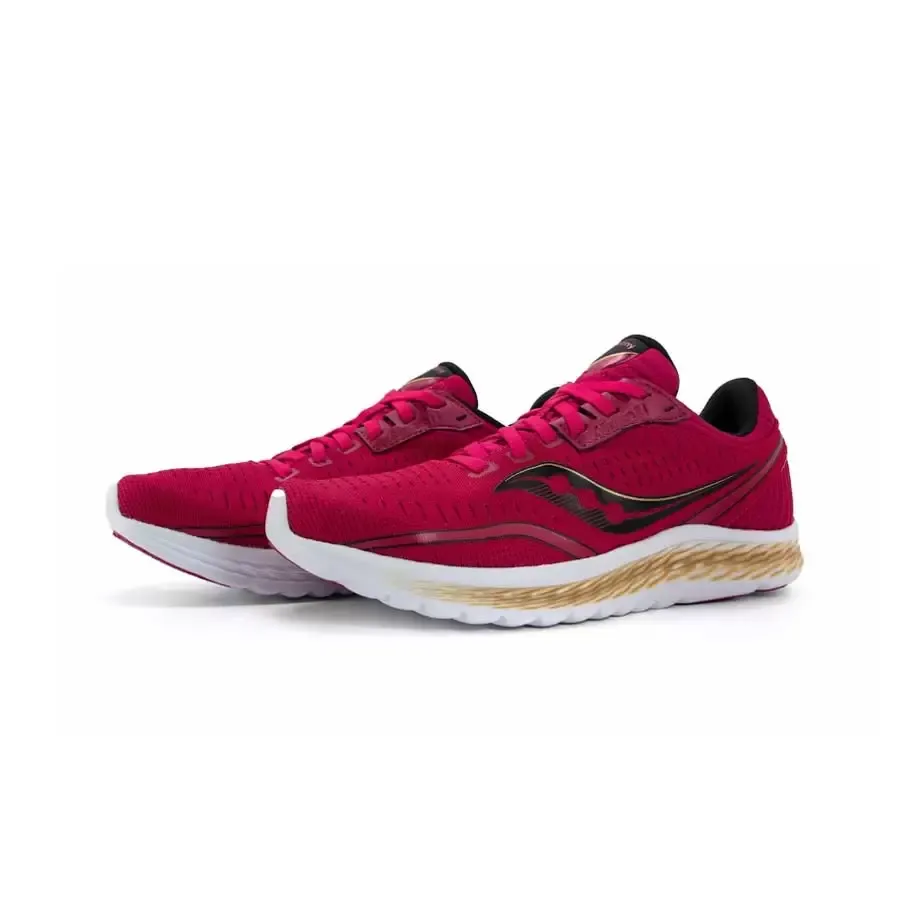 Imagen 2 de 5 de Zapatillas Saucony Kinvara 11-BORDO/DORADO