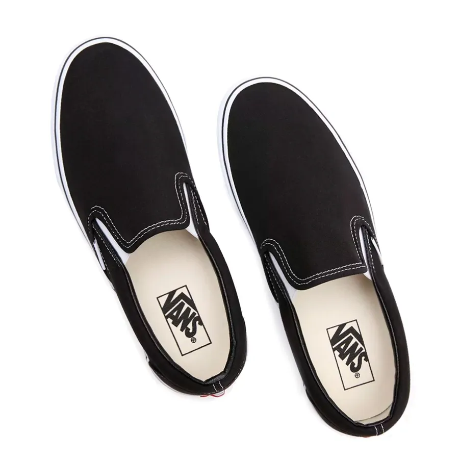 Imagen 4 de 5 de Zapatillas Vans U Classic Slip-ON-NEGRO/BLANCO