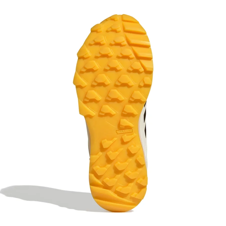 Imagen 4 de 7 de Zapatillas adidas Fabela Rise-NATURAL/NEGRO/AMARILLO