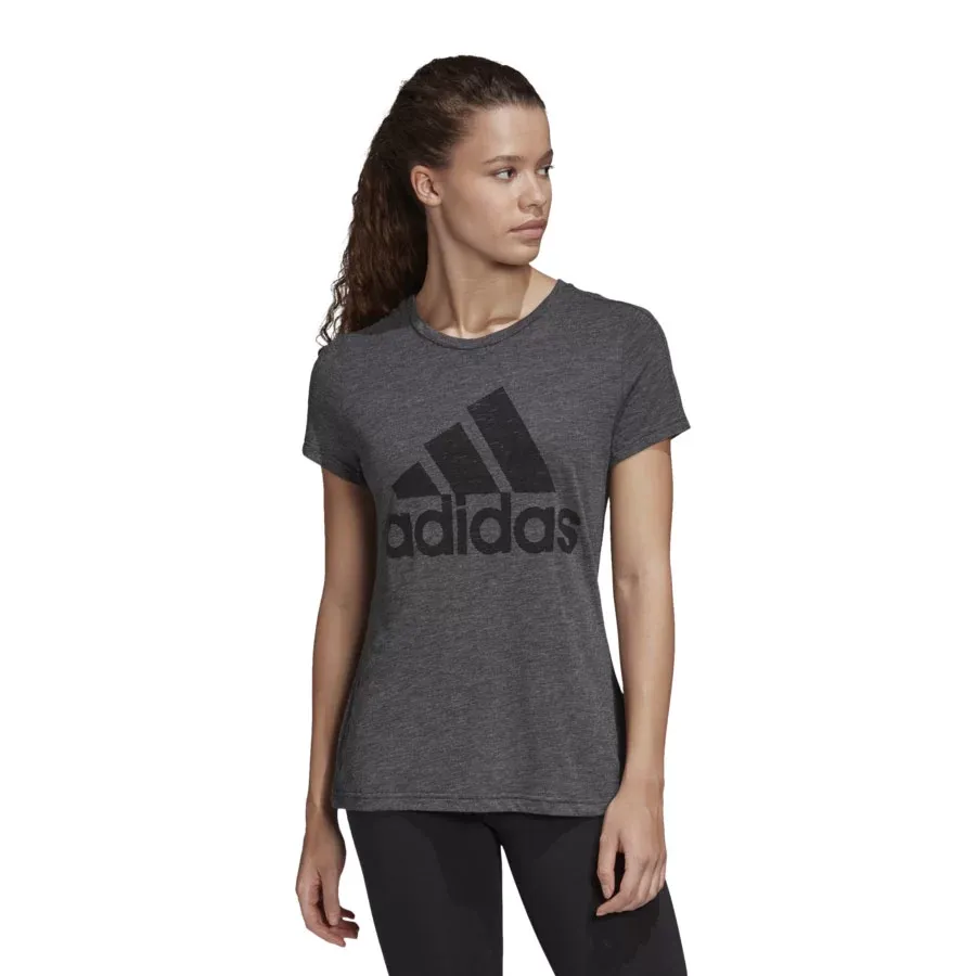 Imagen 1 de 4 de Remera adidas Winners-GRAFITO/NEGRO