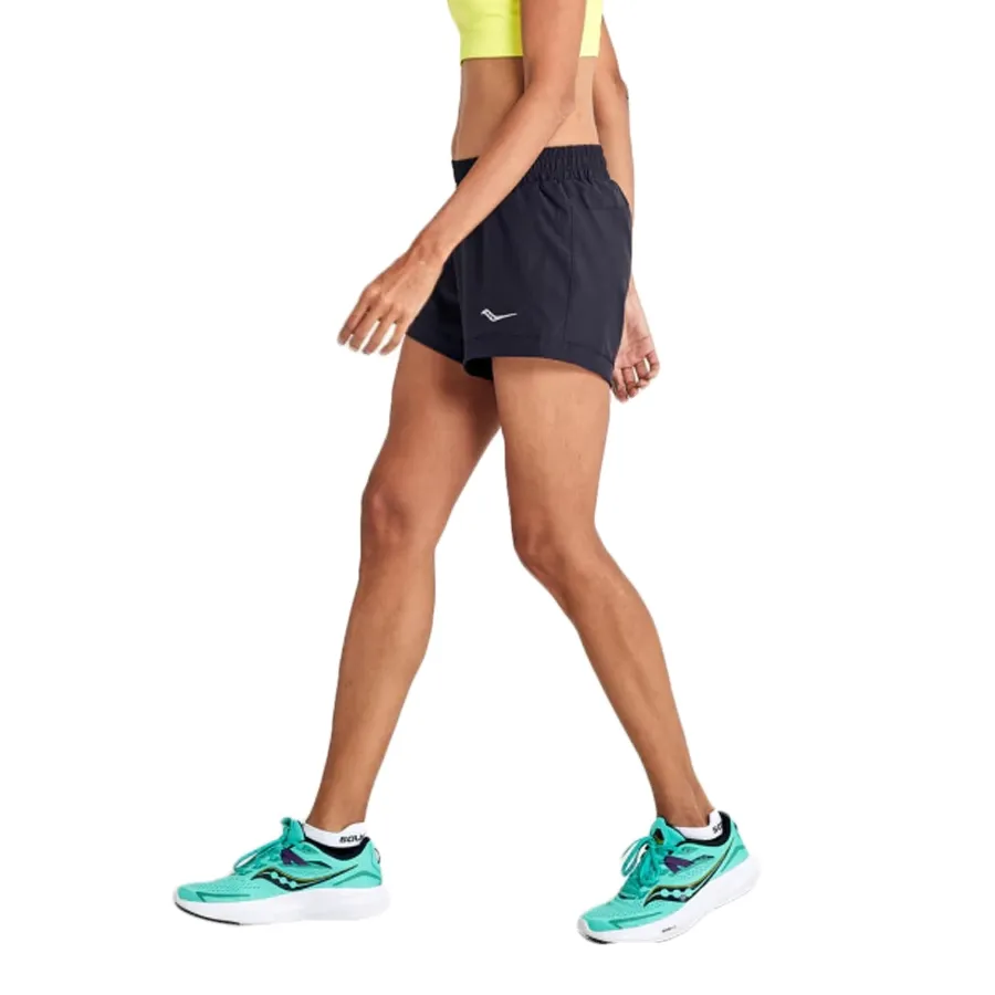 Imagen 2 de 4 de Shorts Saucony Outpace Woven-NEGRO