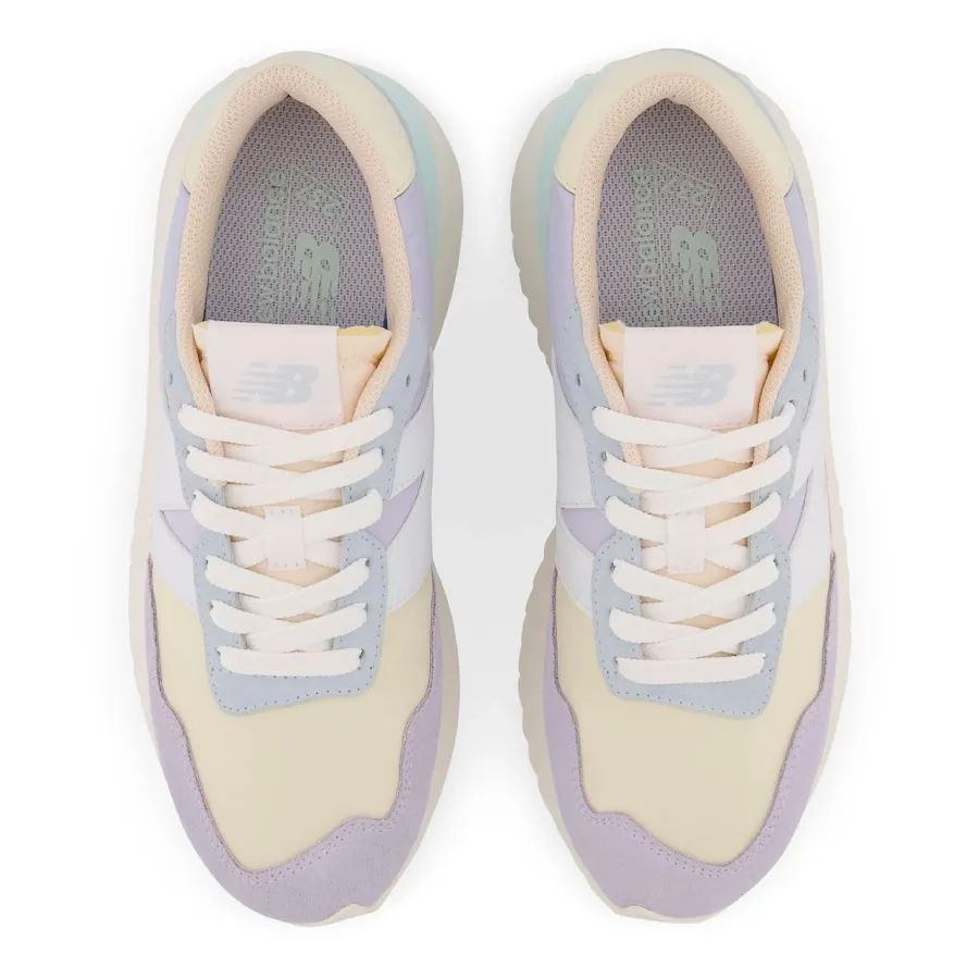 Imagen 3 de 6 de Zapatillas New Balance 273-LILA/BEIGE/ROSA