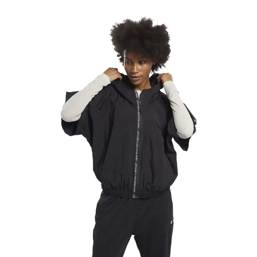 Imagen 0 de 5 de Campera Reebok Ts Ss Full Zip-NEGRO