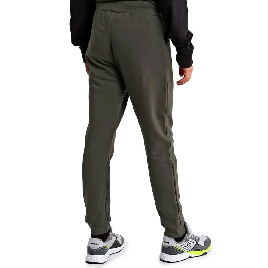 Imagen 1 de 4 de Pantalón Umbro Classic 22 H-VERDE MUSGO