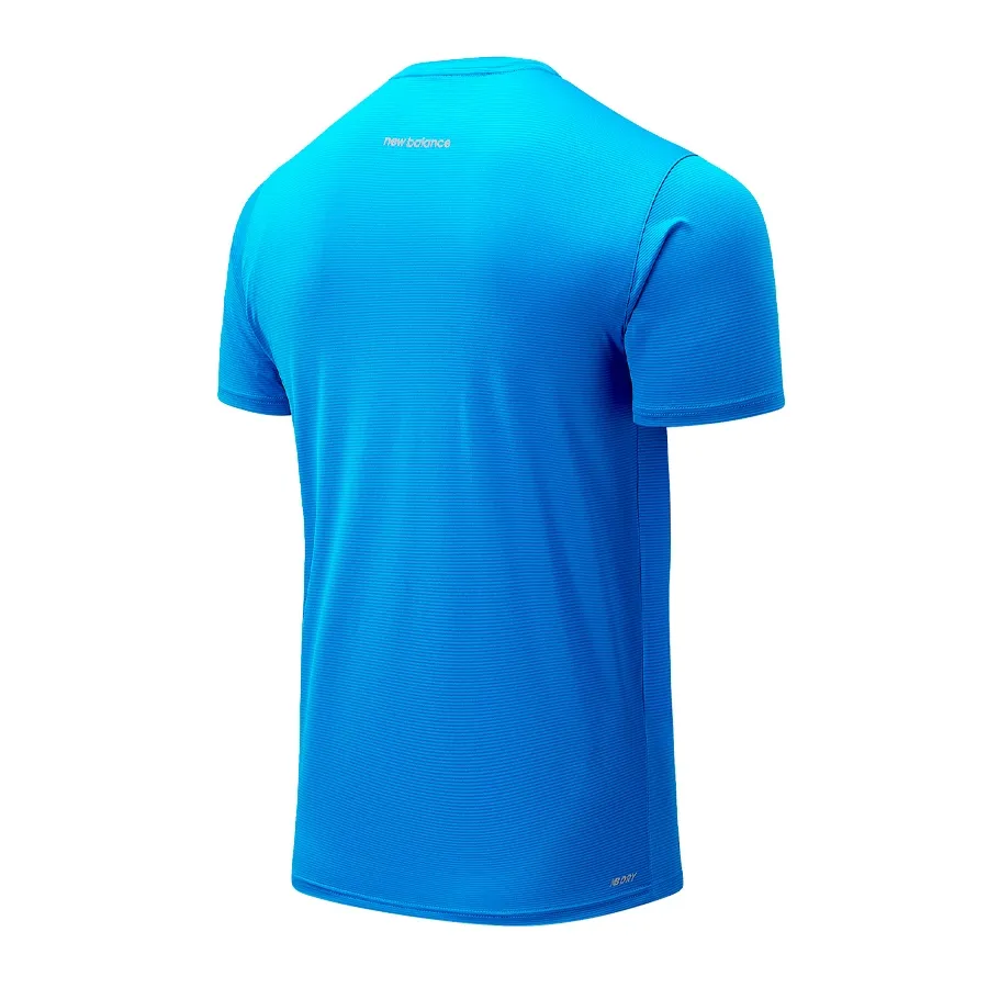 Imagen 1 de 3 de Remera New Balance Acelera-CELESTE