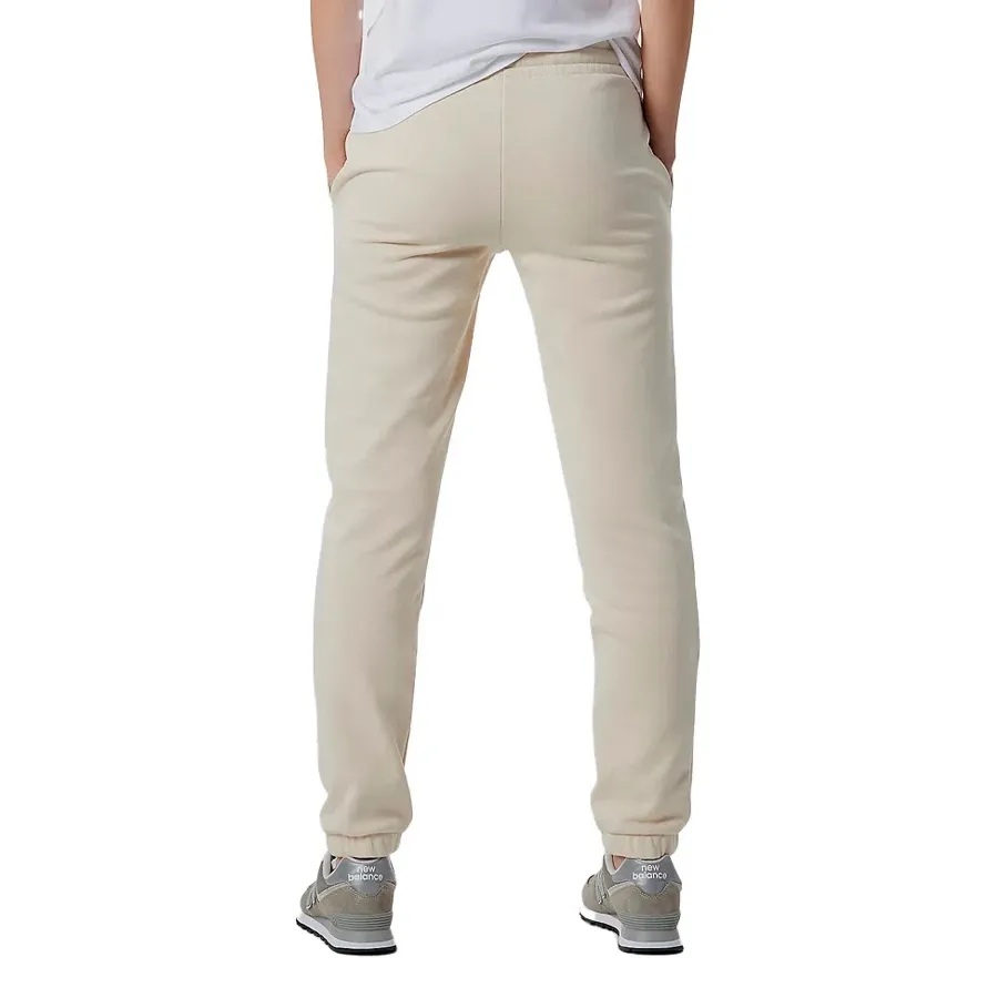 Imagen 3 de 4 de Pantalón New Balance Essentials Celebrate-BEIGE