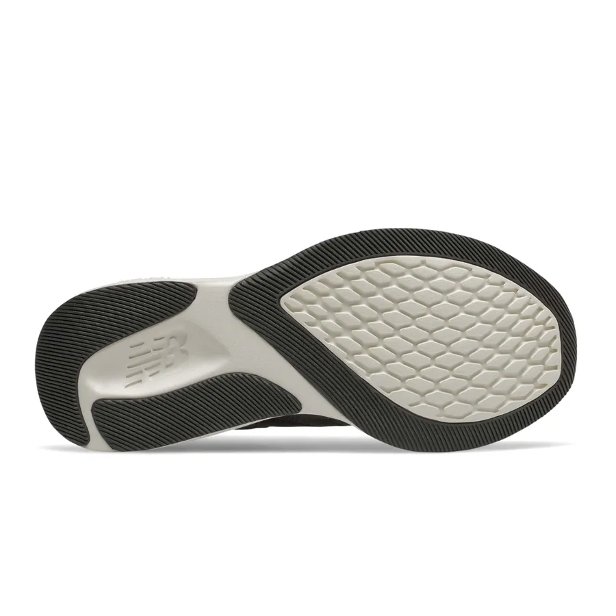 Imagen 4 de 5 de Zapatillas New Balance Pesu-NEGRO/BLANCO