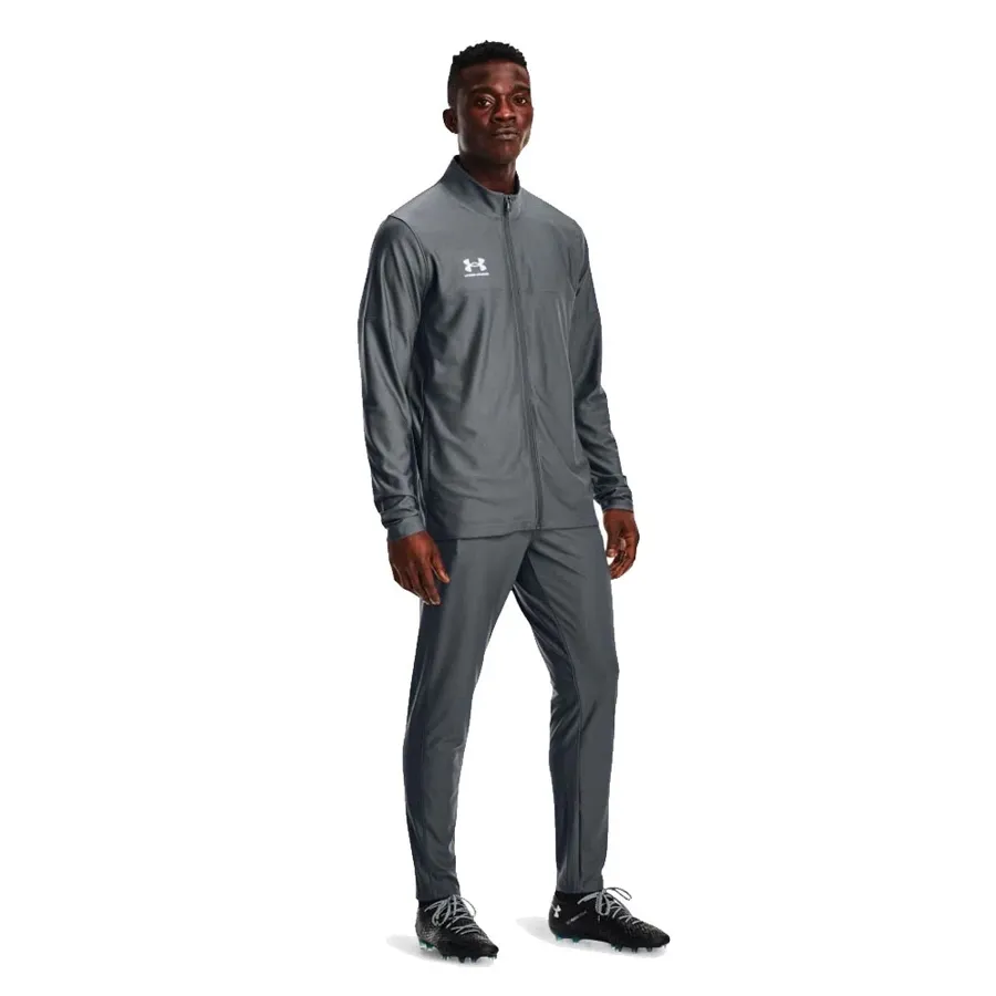 Imagen 1 de 4 de Conjunto Under Armour Challenger-GRIS