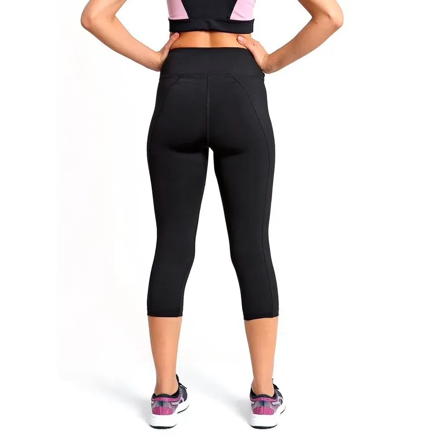 Imagen 2 de 5 de Calza Asics 7/8 Essential SS22-NEGRO