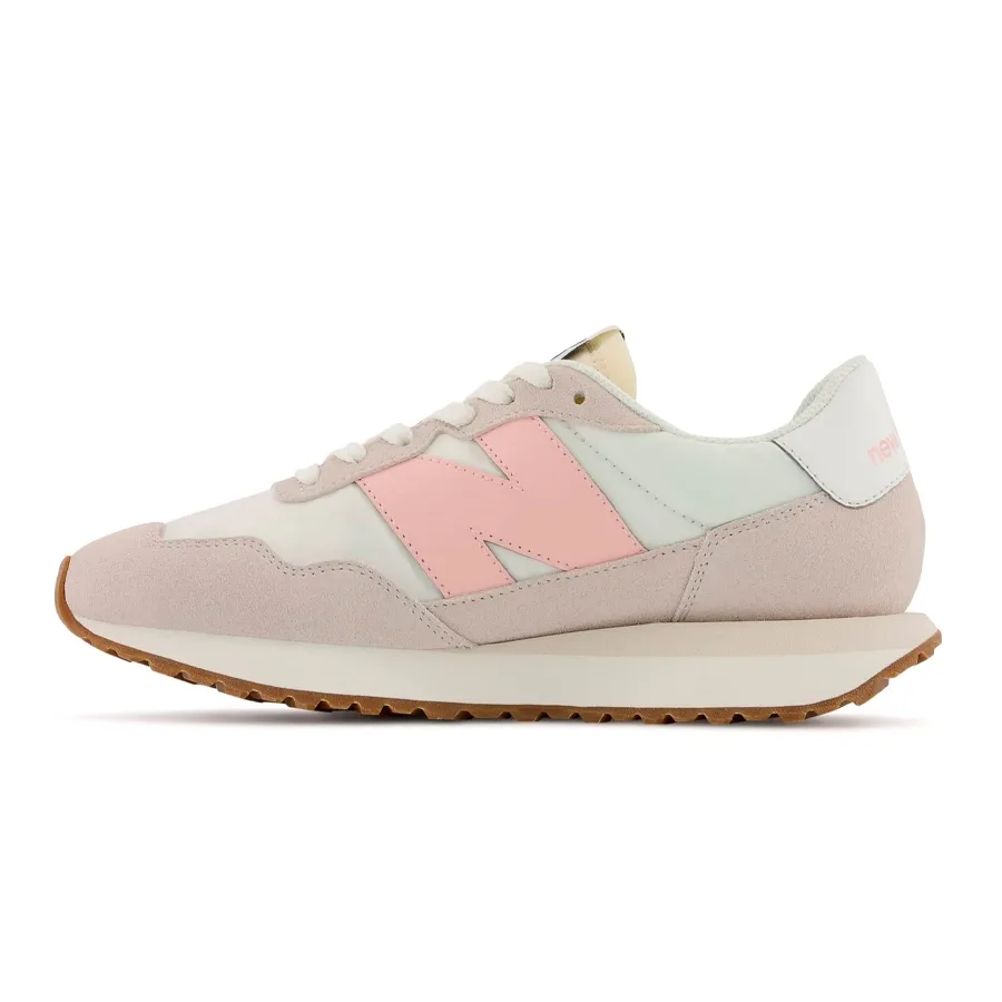 Imagen 2 de 6 de Zapatillas New Balance 237-BEIGE/ROSA