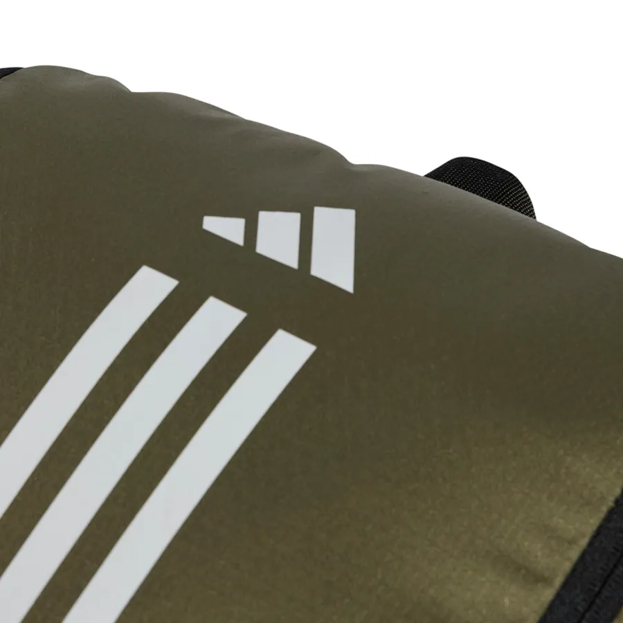 Imagen 5 de 6 de Mochila Adidas Essentials 3 Stripes-OLIVA/BLANCO/NEGRO