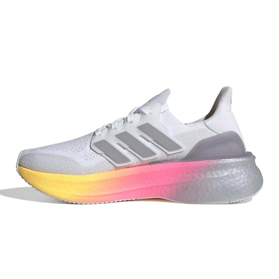 Imagen 3 de 8 de Zapatillas adidas Ultraboost 5-BLANCO/GRIS/ROSA