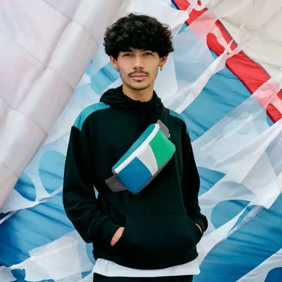 Imagen 3 de 4 de Riñonera Topper Block CM-AZUL/BLANCO/VERDE