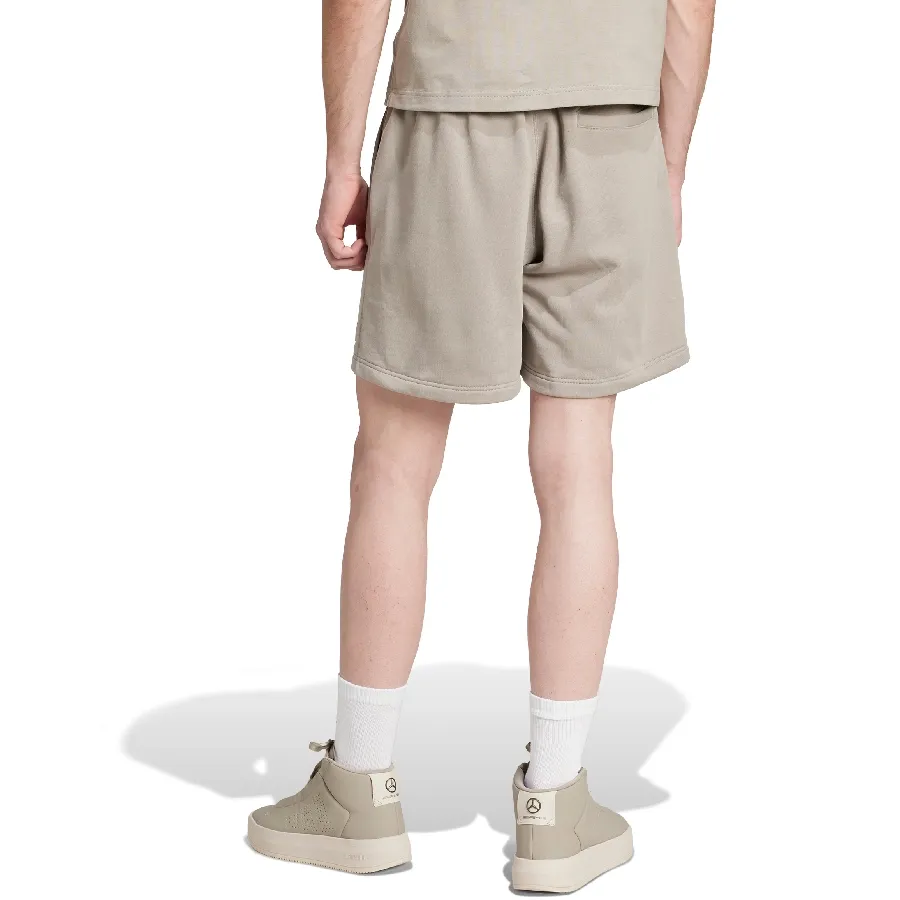 Imagen 3 de 5 de Shorts adidas Premium Sweat Mercedes-BEIGE