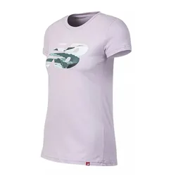 Remera New Balance Graphic