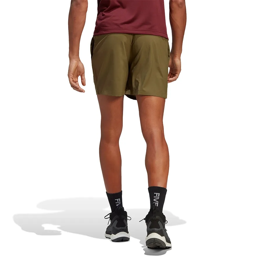 Imagen 2 de 6 de Shorts adidas Terrex Multi-OLIVA