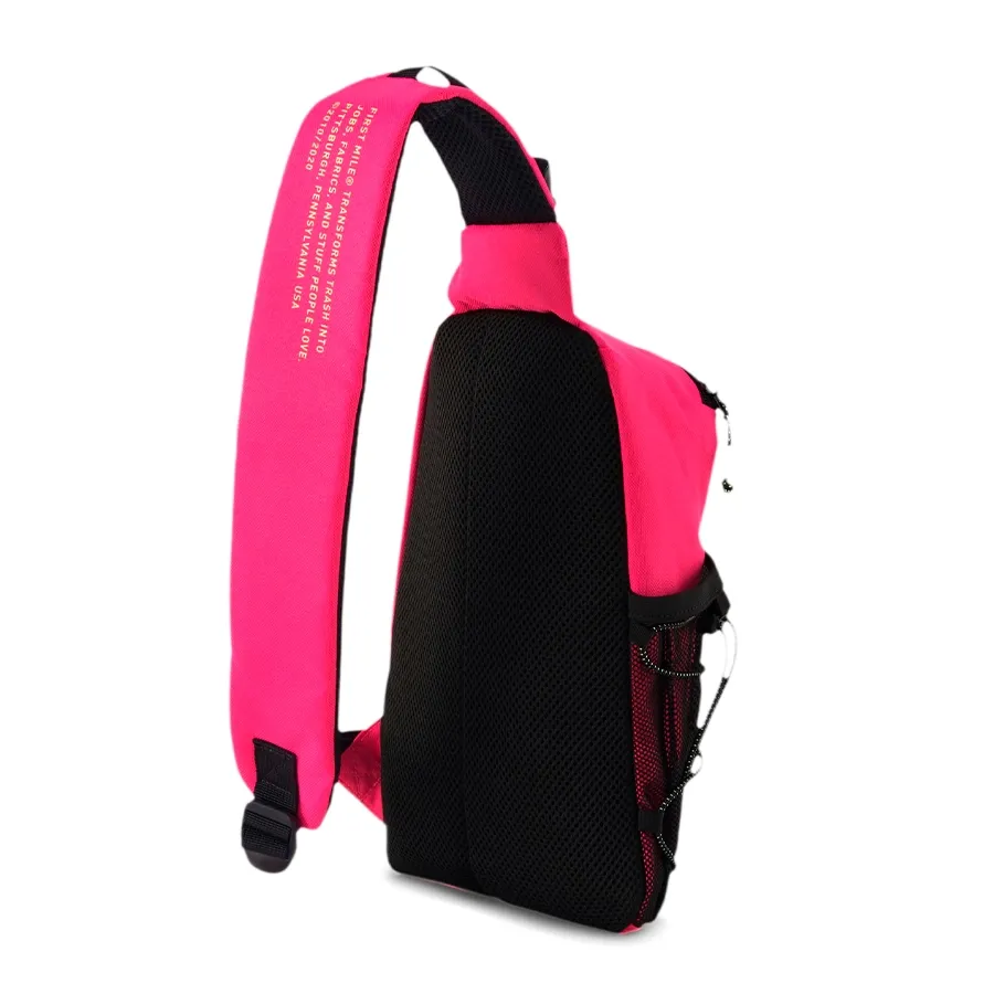 Imagen 1 de 3 de Riñonera Puma X First Mile Cross Body-FUCSIA/NEGRO