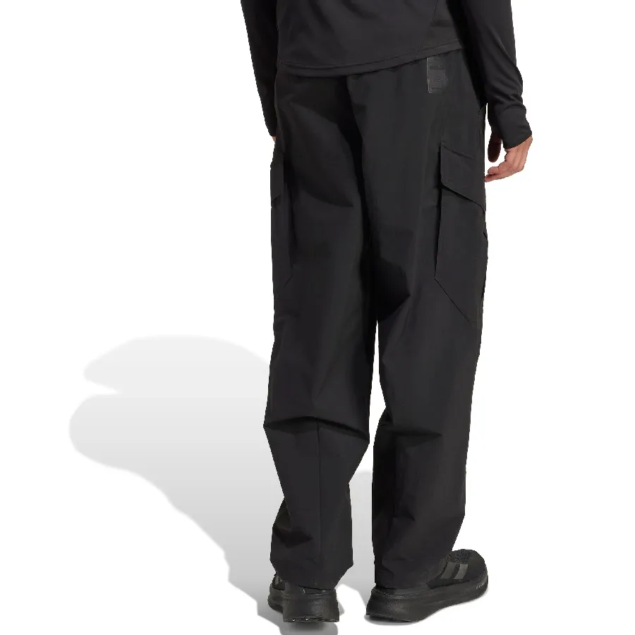 Imagen 2 de 4 de Pantalón adidas Mechanics Mercedes-NEGRO