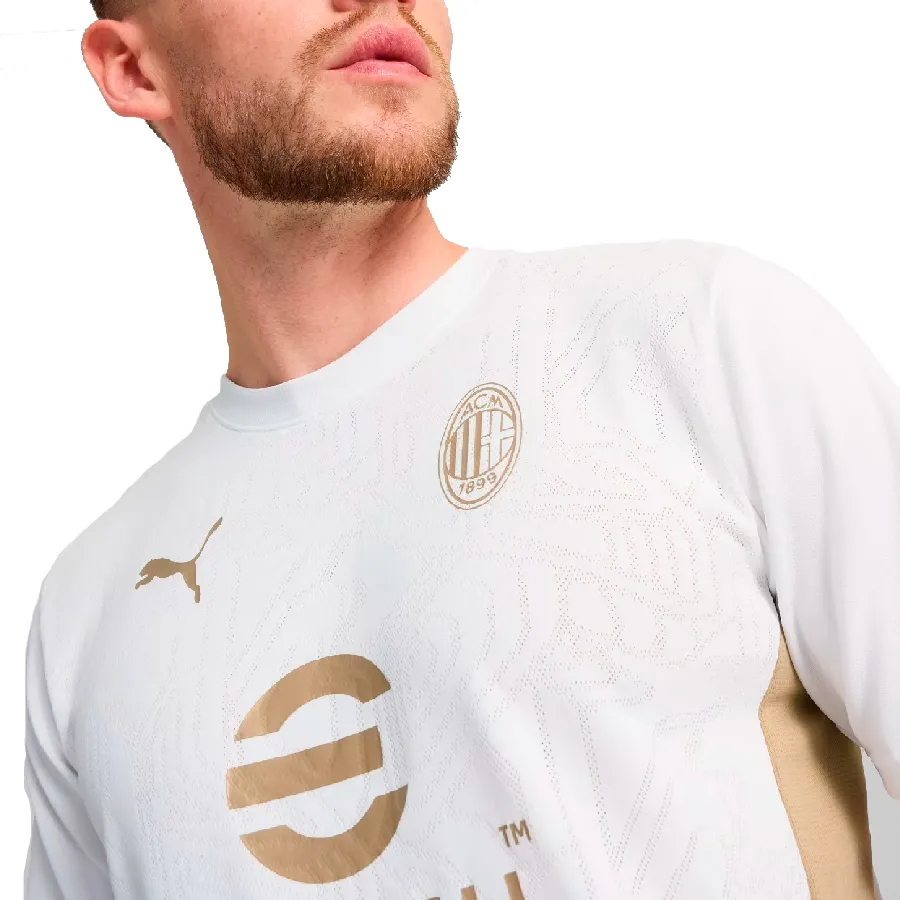 Imagen 3 de 5 de Camiseta Puma de entrenamiento AC Milan-BLANCO/DORADO