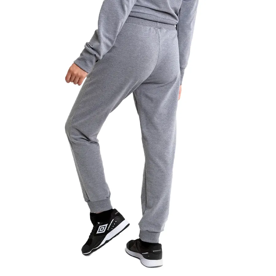 Imagen 1 de 4 de Pantalón Umbro Classic 2022-GRIS