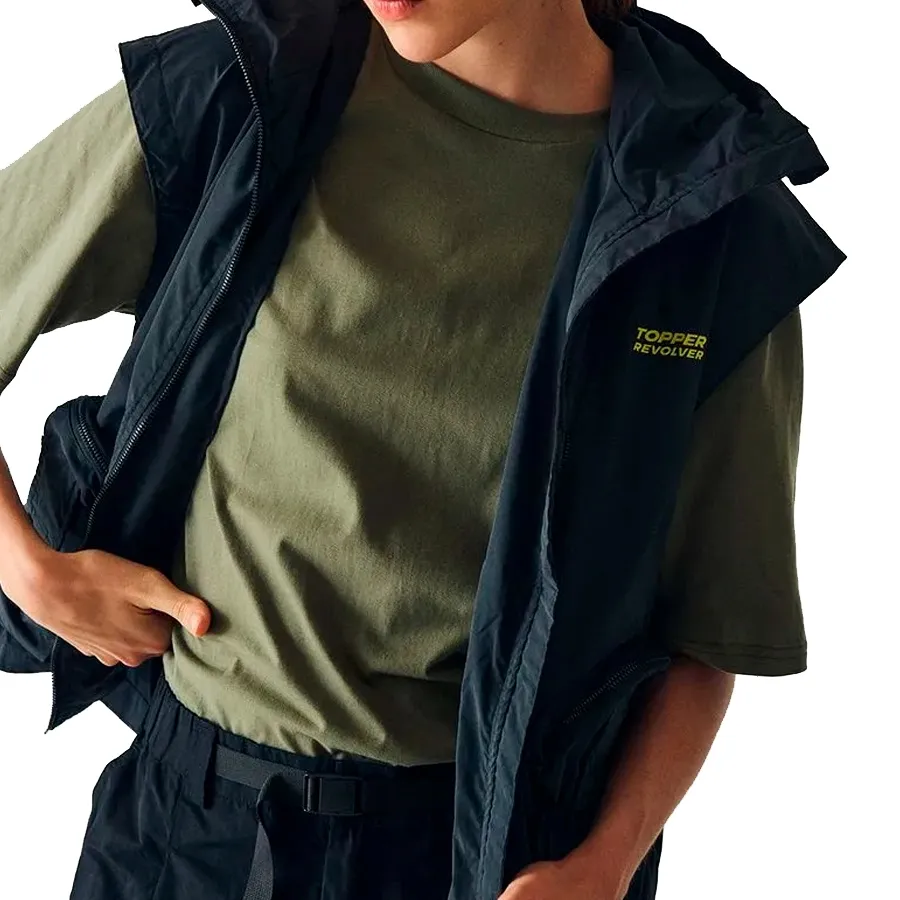 Imagen 1 de 5 de Chaleco Topper Frey x Revolver-NEGRO