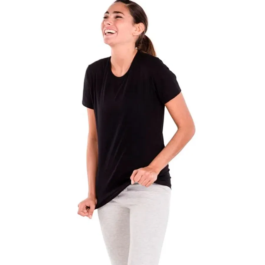 Imagen 0 de 3 de Remera Topper Mc WMN Basicos-NEGRO