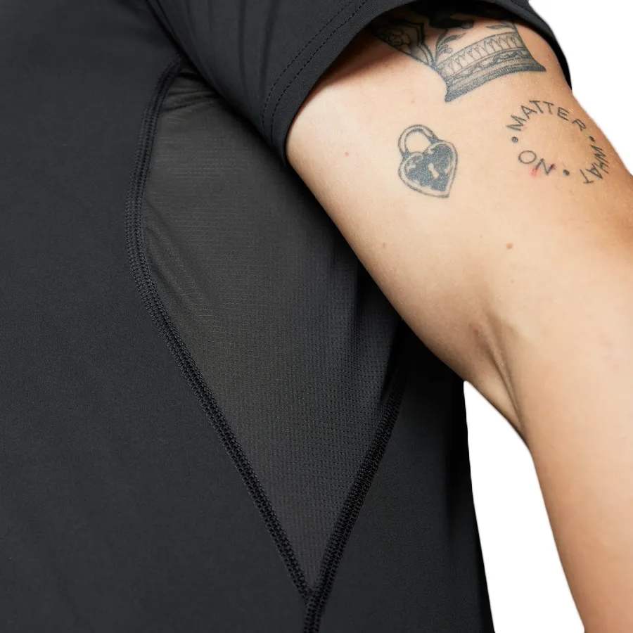 Imagen 4 de 7 de Remera adidas Adizero Essentials-NEGRO