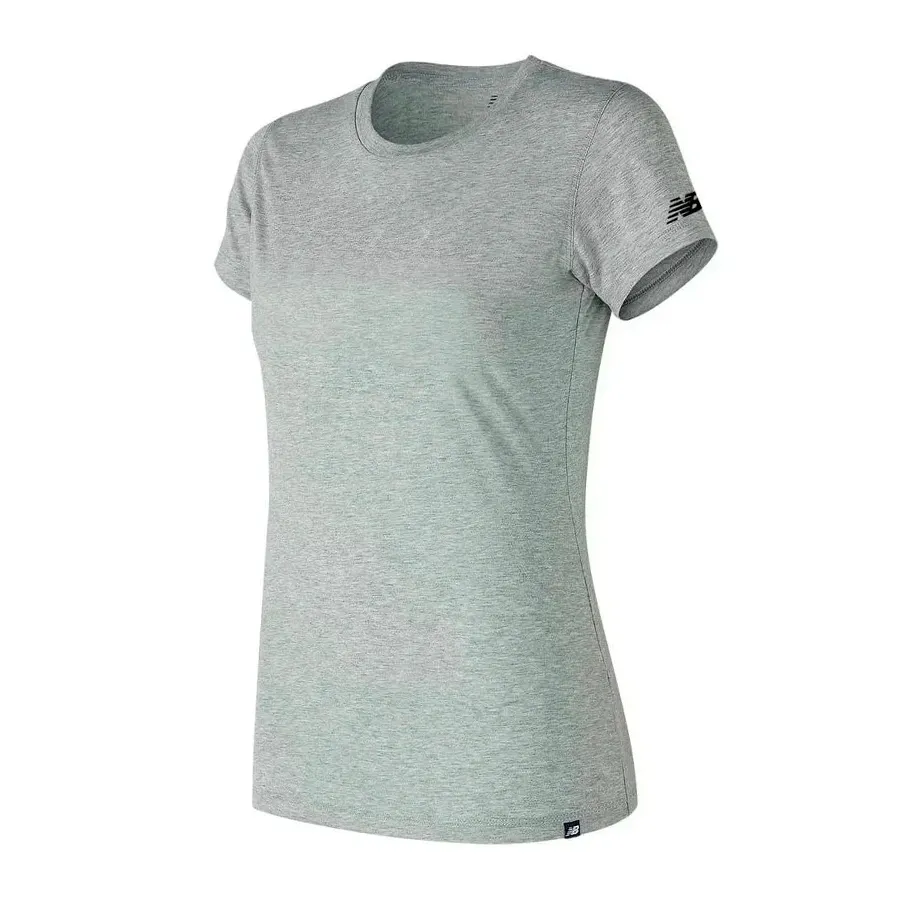 Imagen 0 de 1 de Remera New Balance Essentials Basic-GRIS