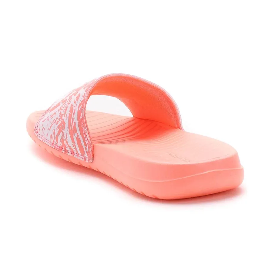 Imagen 2 de 5 de Ojotas New Balance 130 Print One Strap-CORAL/BLANCO